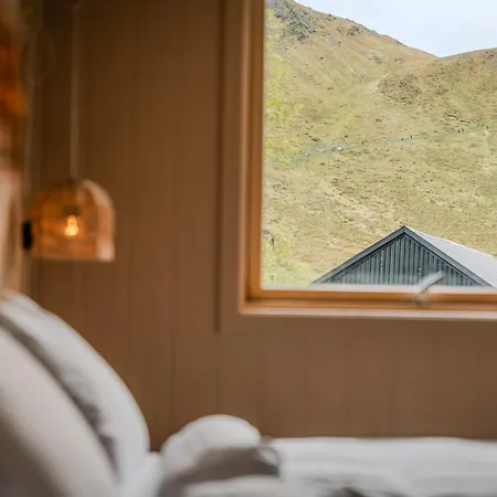 Ryten & Kvalvika Trail Farm ロッジ Fredvang