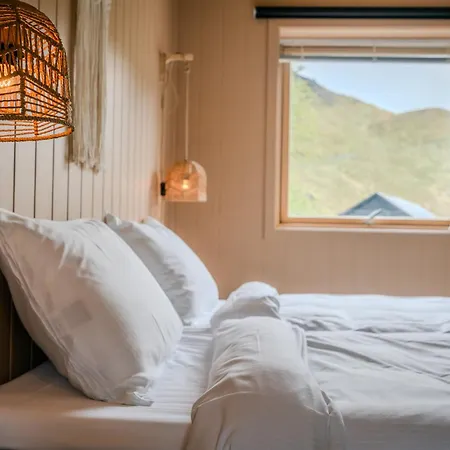 Ryten & Kvalvika Trail Farm Fredvang