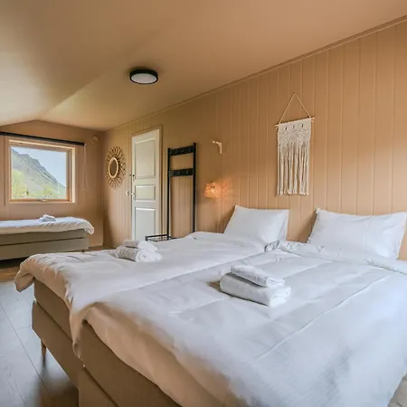 Ryten & Kvalvika Trail Farm ロッジ