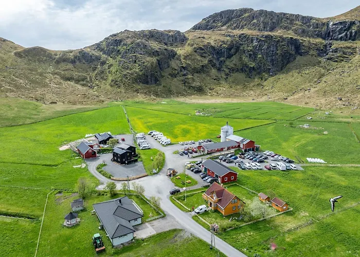 Ryten & Kvalvika Trail Farm Fredvang